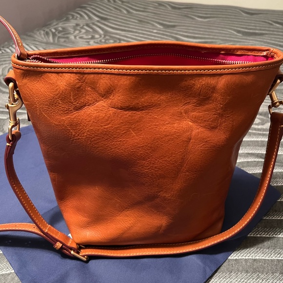 Dooney and Bourke Leather Purse - Picture 6 of 9